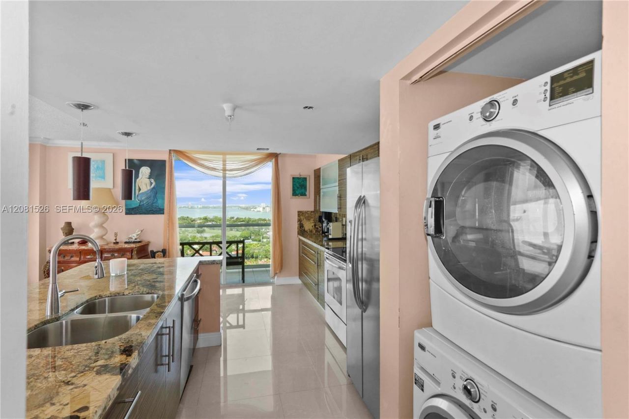 5900 Collins Ave, Unit 2304, Miami Beach, FL 33140 Photo