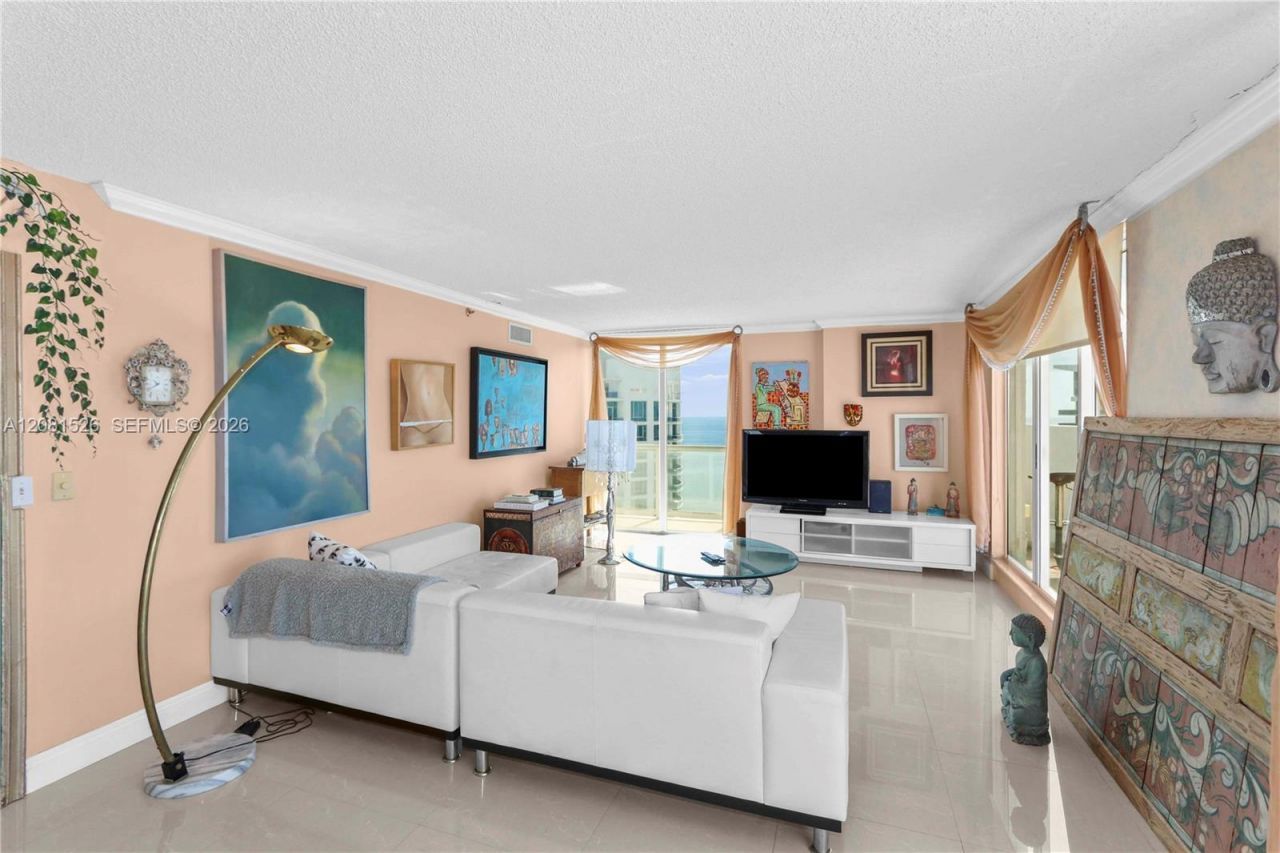 5900 Collins Ave, Unit 2304, Miami Beach, FL 33140 Photo