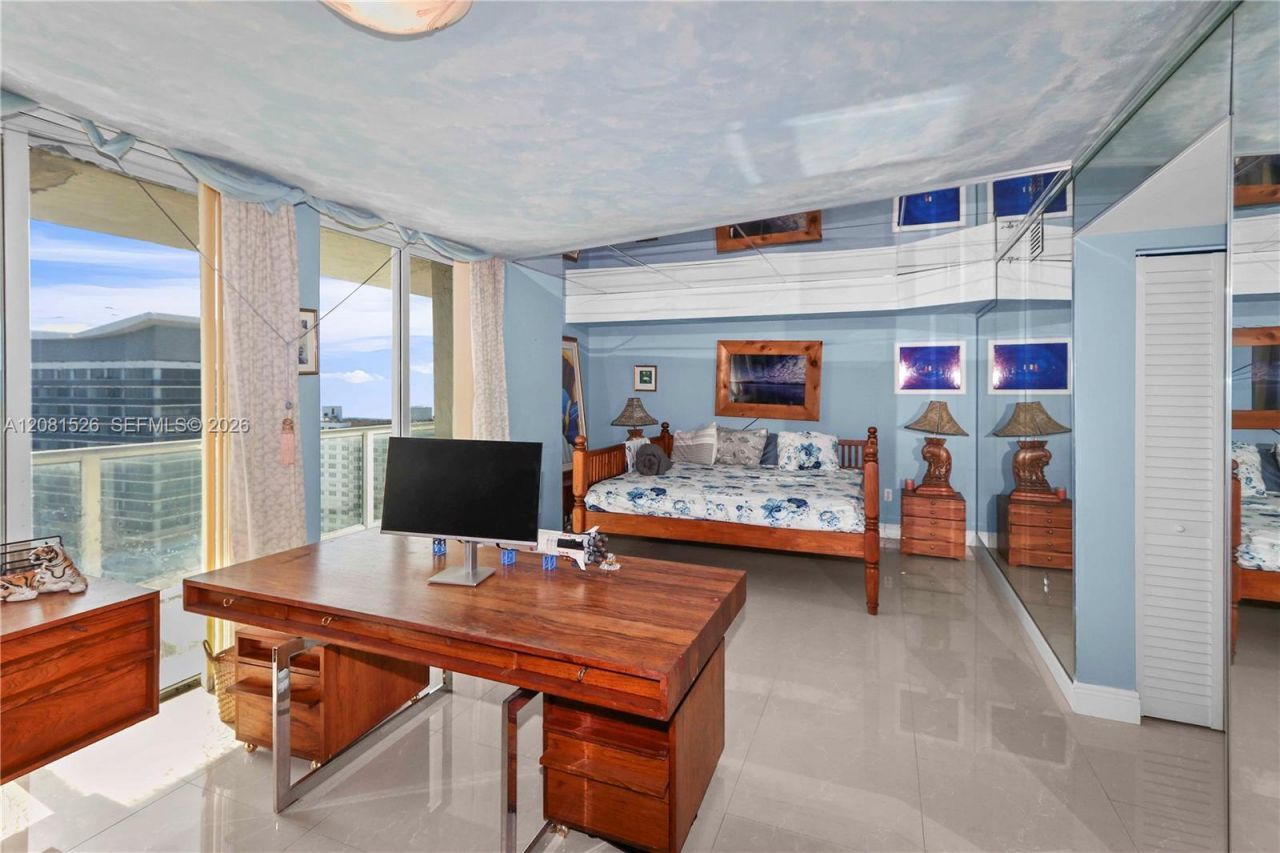 5900 Collins Ave, Unit 2304, Miami Beach, FL 33140 Photo