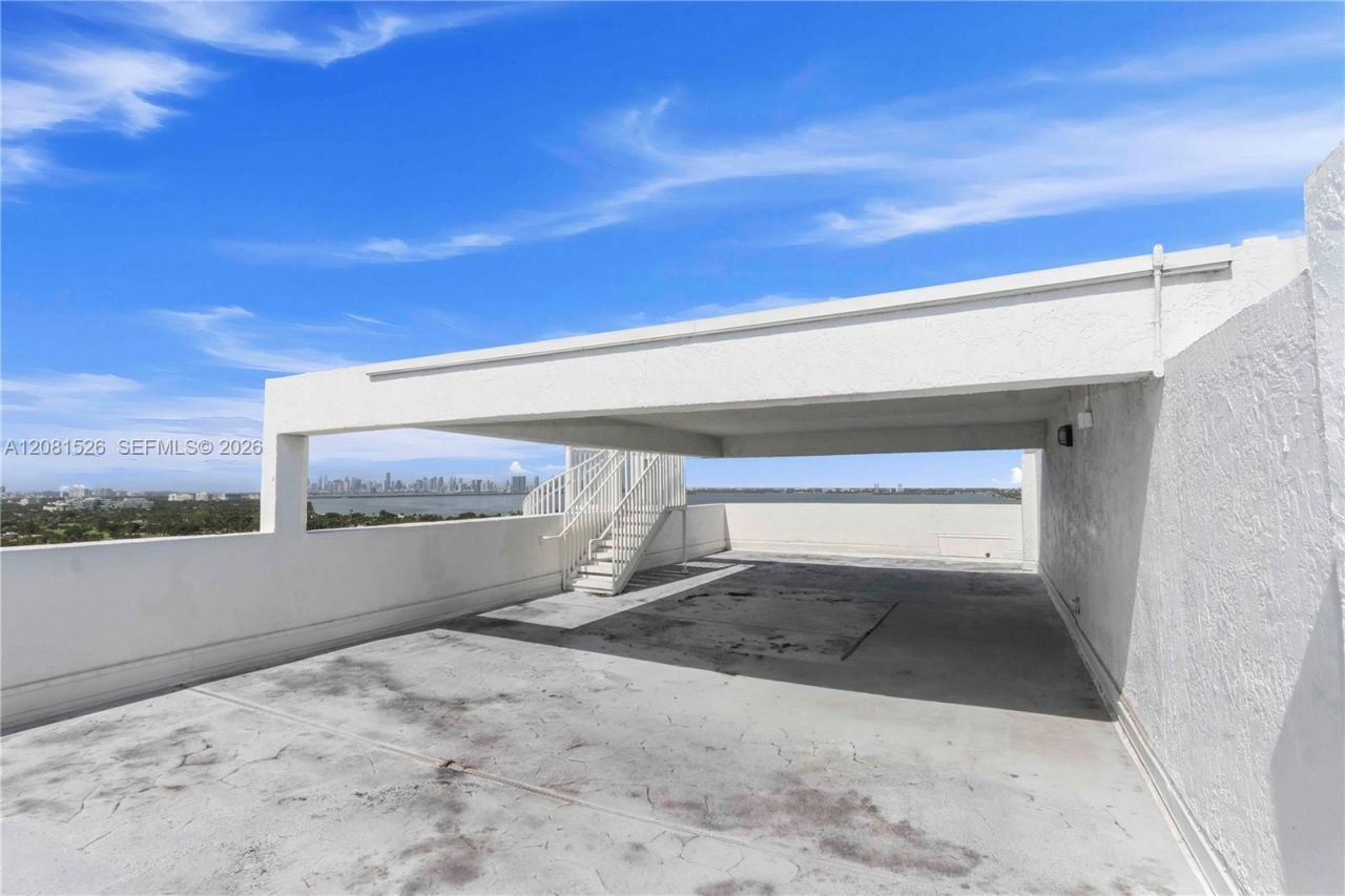 5900 Collins Ave, Unit 2304, Miami Beach, FL 33140 Photo