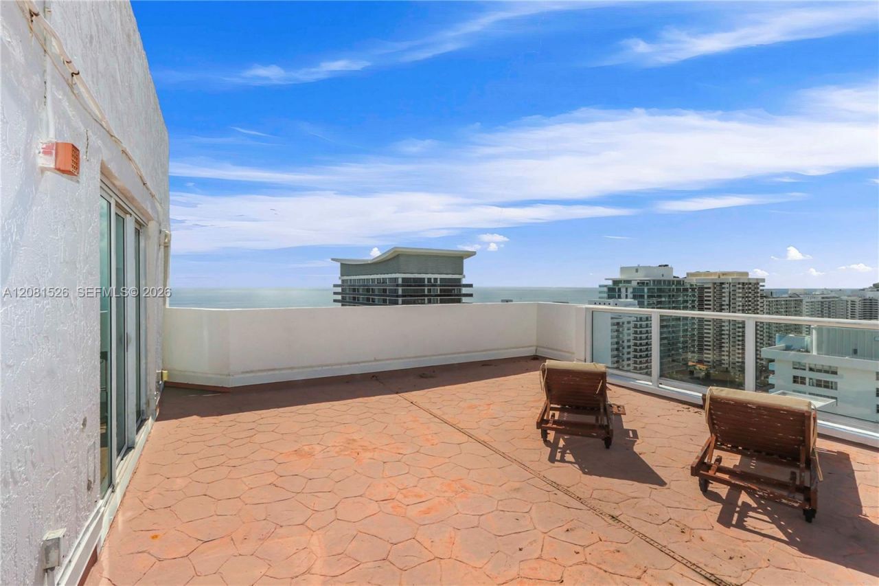 5900 Collins Ave, Unit 2304, Miami Beach, FL 33140 Photo