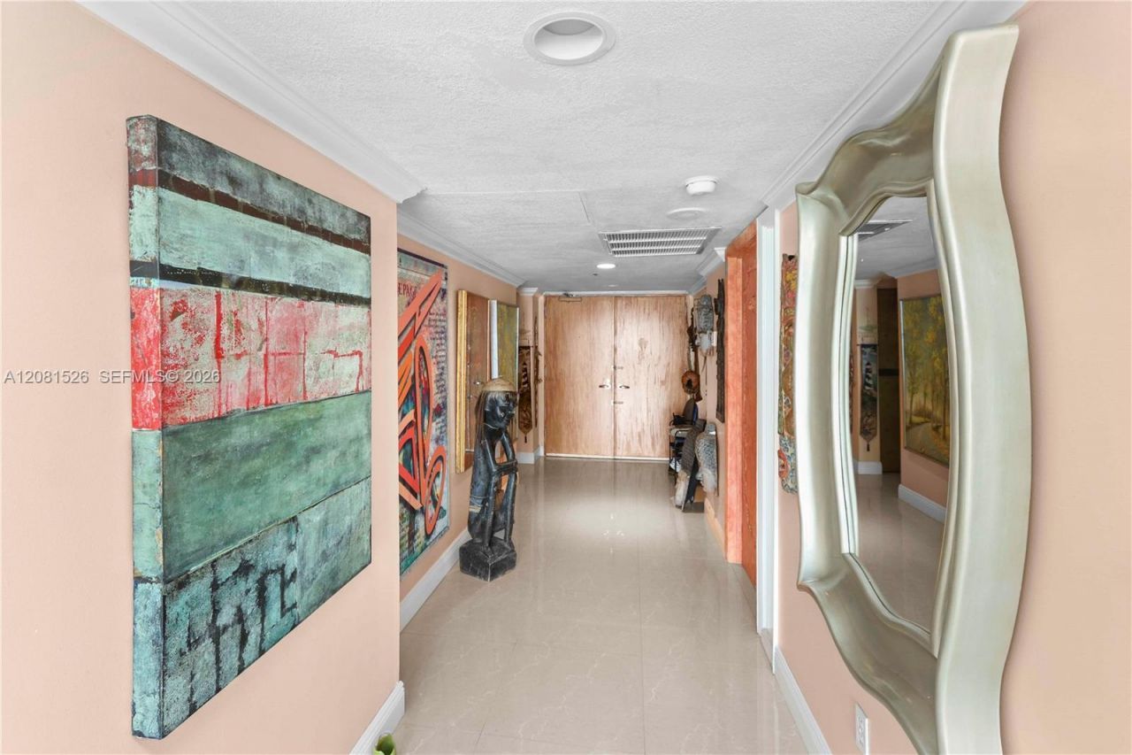 5900 Collins Ave, Unit 2304, Miami Beach, FL 33140 Photo