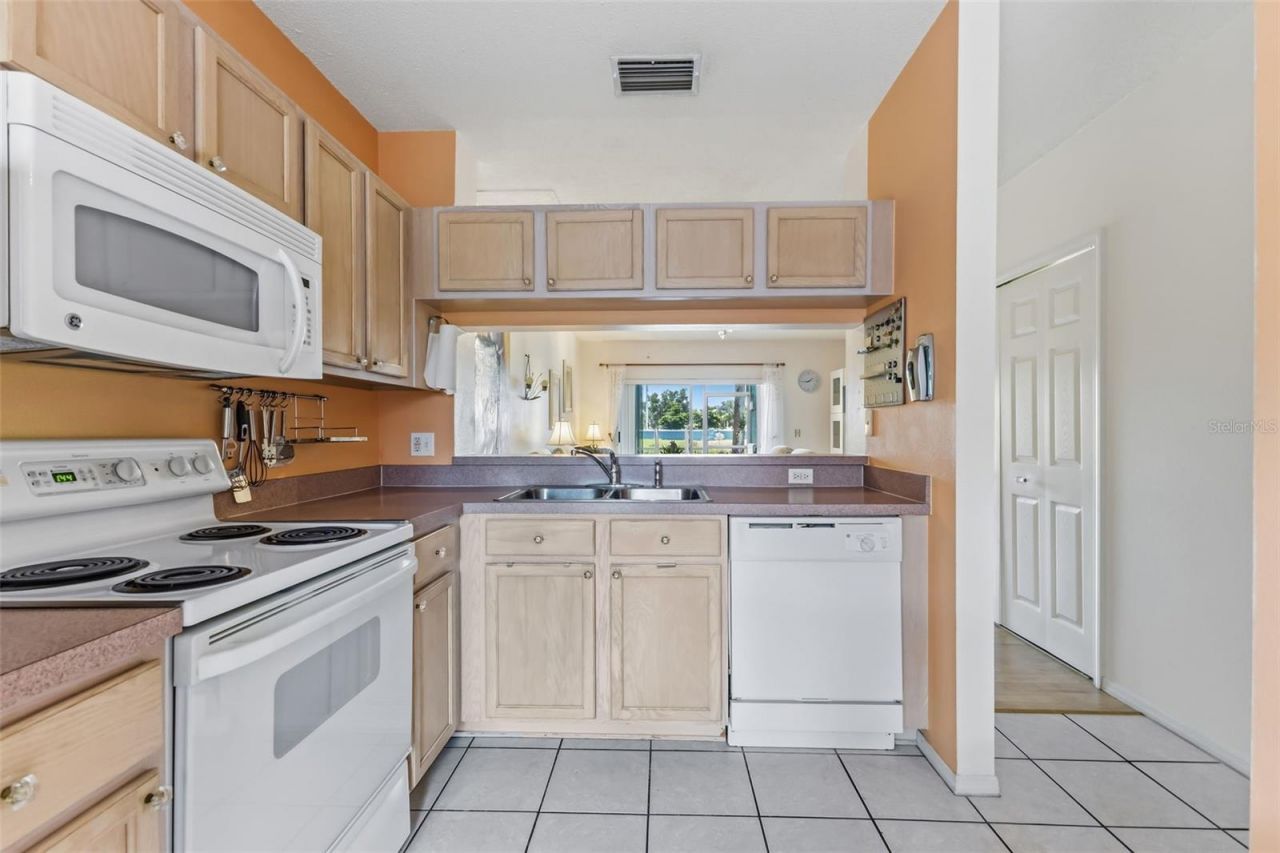 5052 Misty Canal Pl , Bradenton, FL 34203 Photo