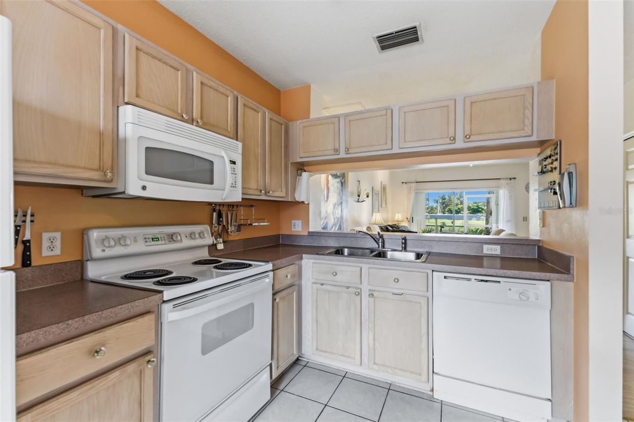 5052 Misty Canal Pl , Bradenton, FL 34203 Photo