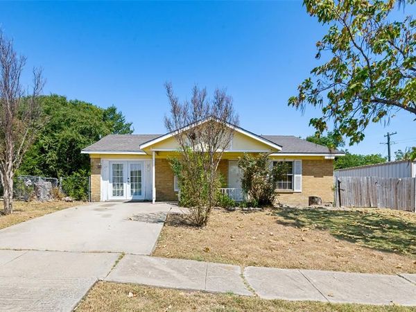 404 Yellow Jacket Drive, Ferris, TX 75125