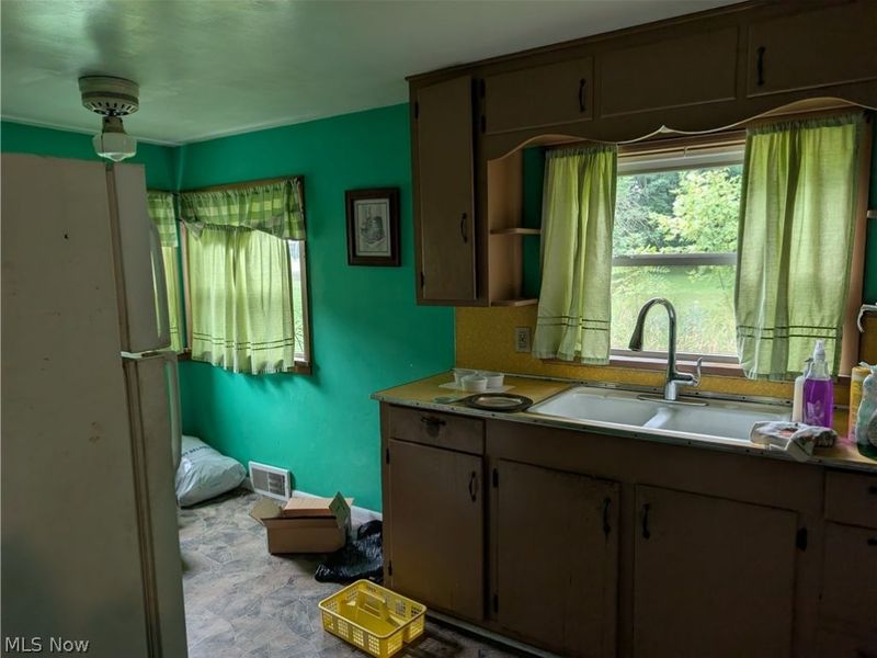 8734 Traphagen Street NW, Massillon, OH 44646 Photo 7