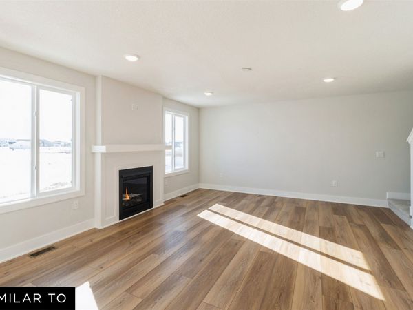 1505 Locust Street , Waukee, IA 50263
