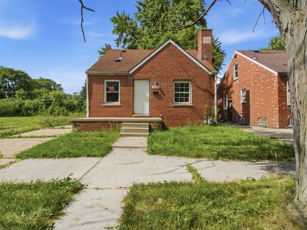 15701 Rossini Drive, Detroit, MI 48205
