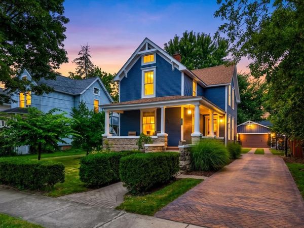 321 North Avenue , Naperville, IL 60540