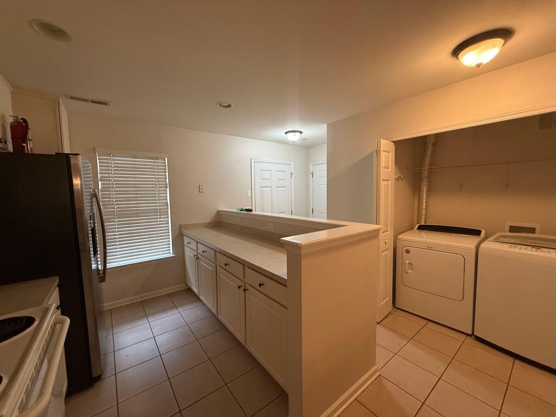 222 Kelsey Boulevard Photo 4