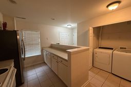 222 Kelsey Boulevard photo 4