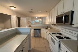 222 Kelsey Boulevard photo 4