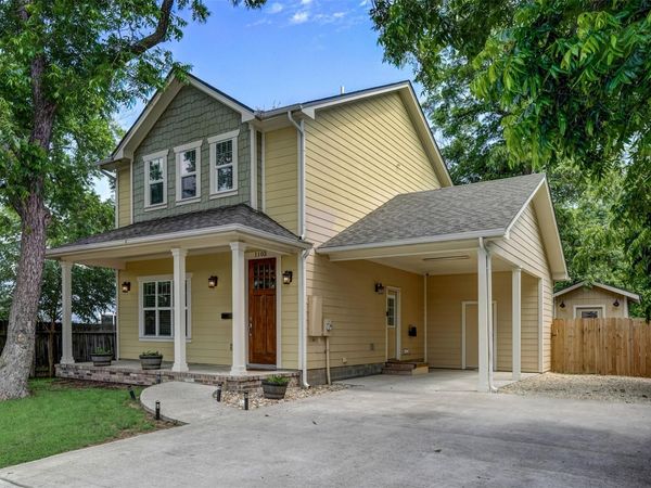 1103 Farm ST, Bastrop, TX 78602