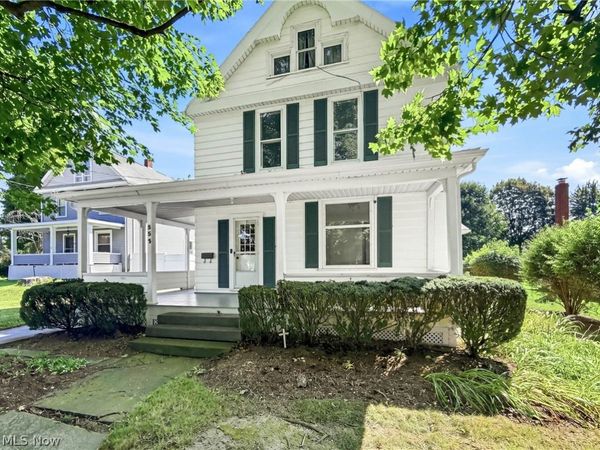 882 N Lincoln Avenue , Salem, OH 44460