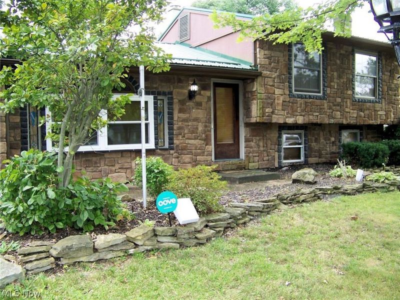 1921 Birch Trace Drive, Austintown, OH 44515 Photo 2