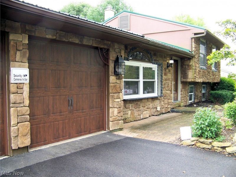 1921 Birch Trace Drive, Austintown, OH 44515 Photo 3