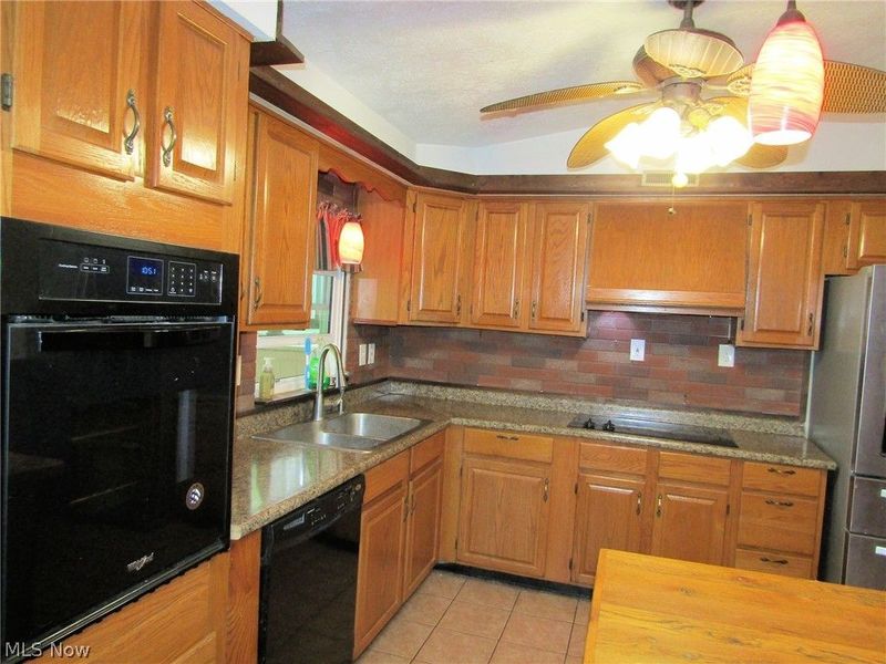 1921 Birch Trace Drive, Austintown, OH 44515 Photo 7