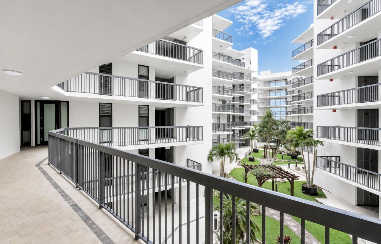 1167 Hillsboro Mile, Unit 306, Hillsboro Beach, FL 33062 Photo