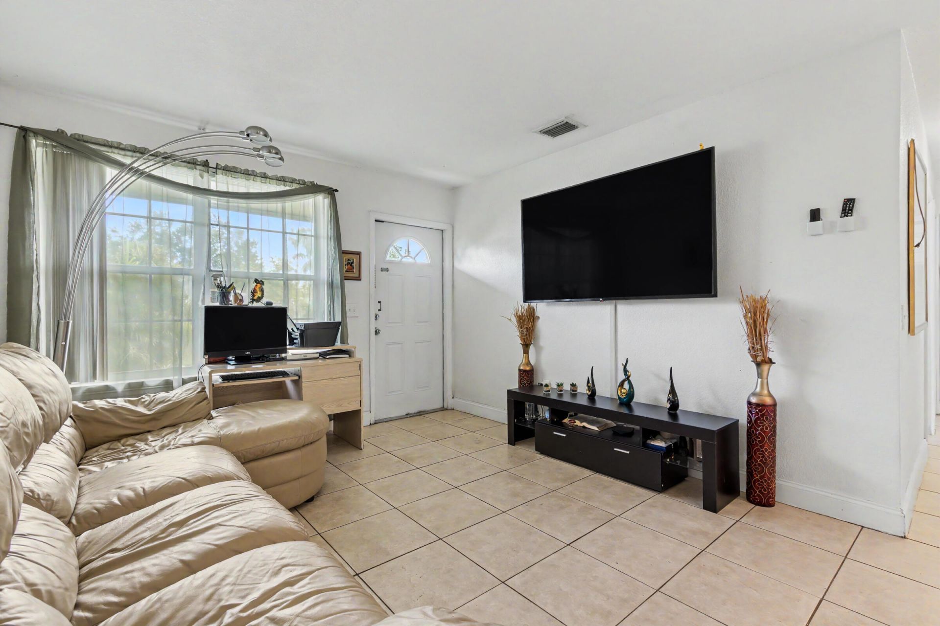 6714 Atlanta Street, Hollywood, FL 33024 Photo