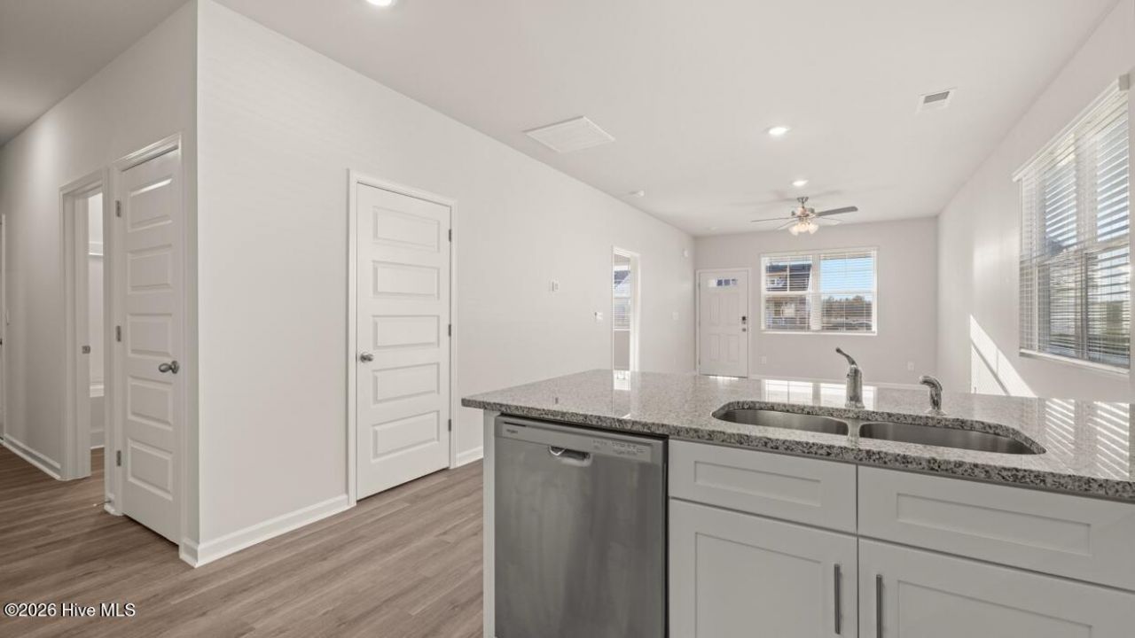 810 Feldspar Manor Photo 12