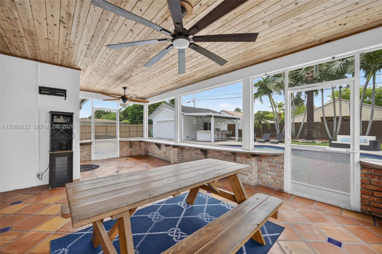 18211 SW 95th Ct , Palmetto Bay, FL 33157 Photo