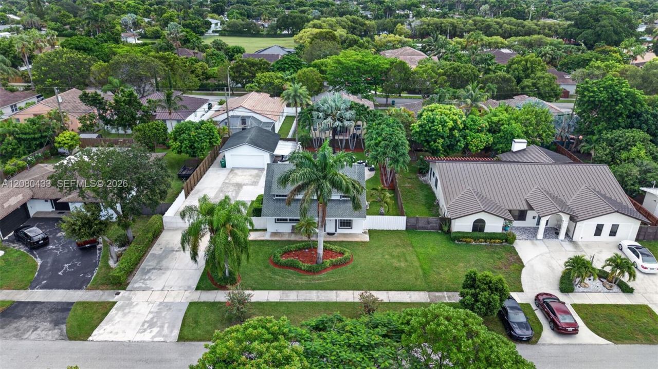 18211 SW 95th Ct , Palmetto Bay, FL 33157 Photo