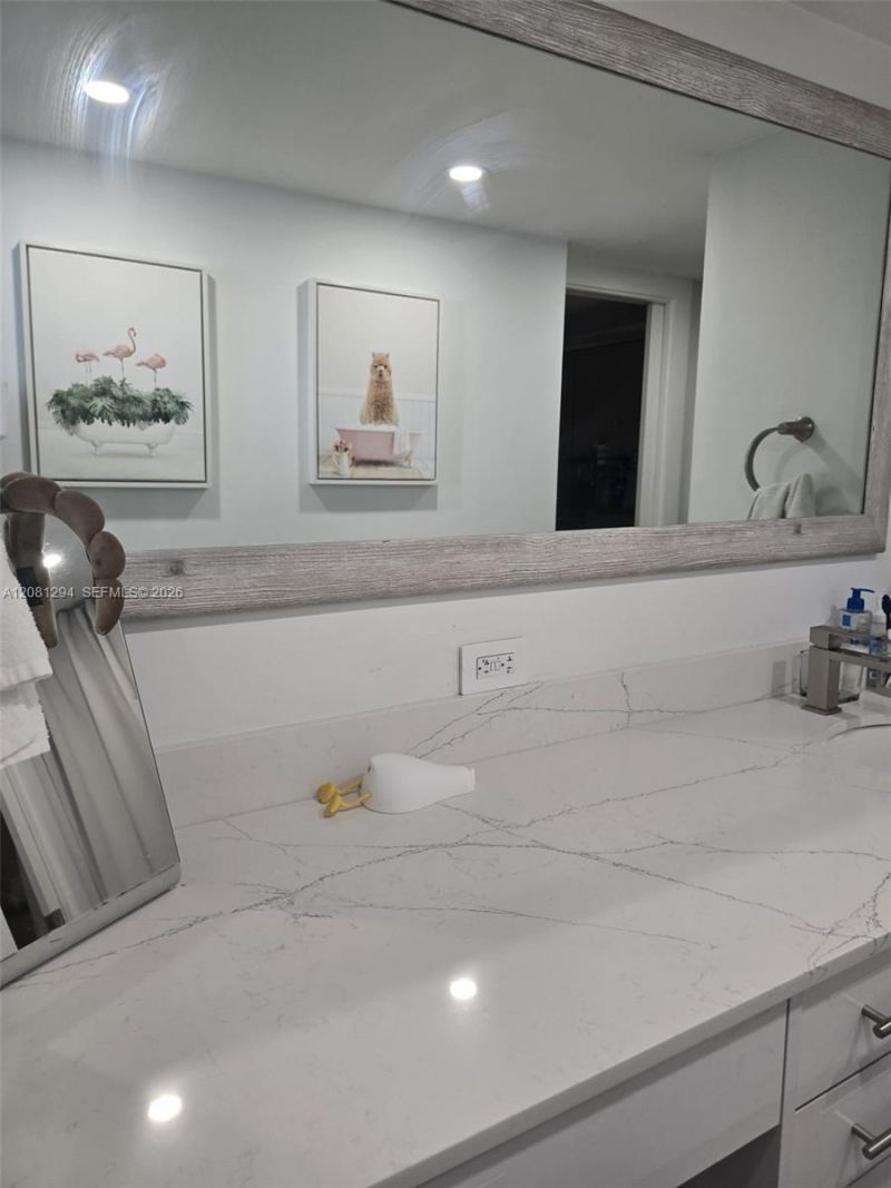 1901 Brickell Ave , Unit B2110, Miami, FL 33129 Photo
