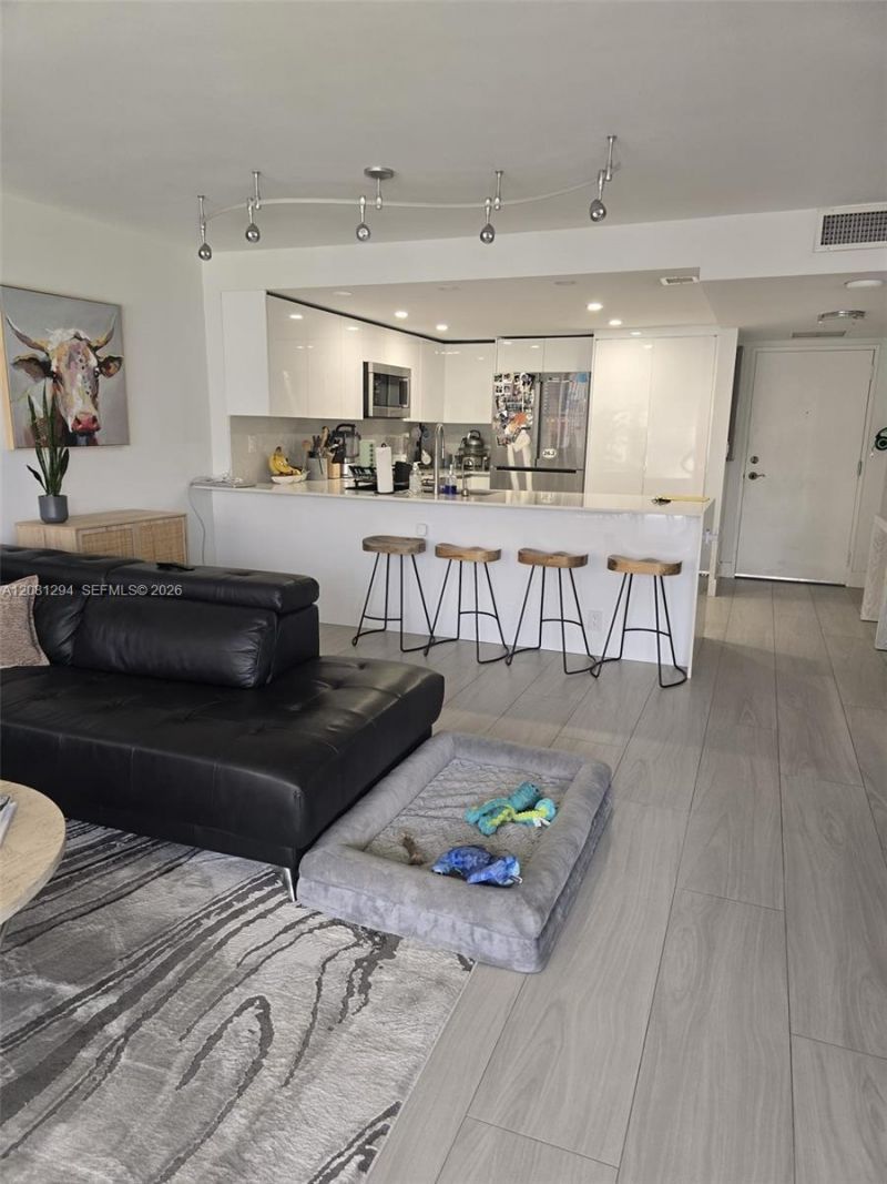 1901 Brickell Ave , Unit B2110, Miami, FL 33129 Photo