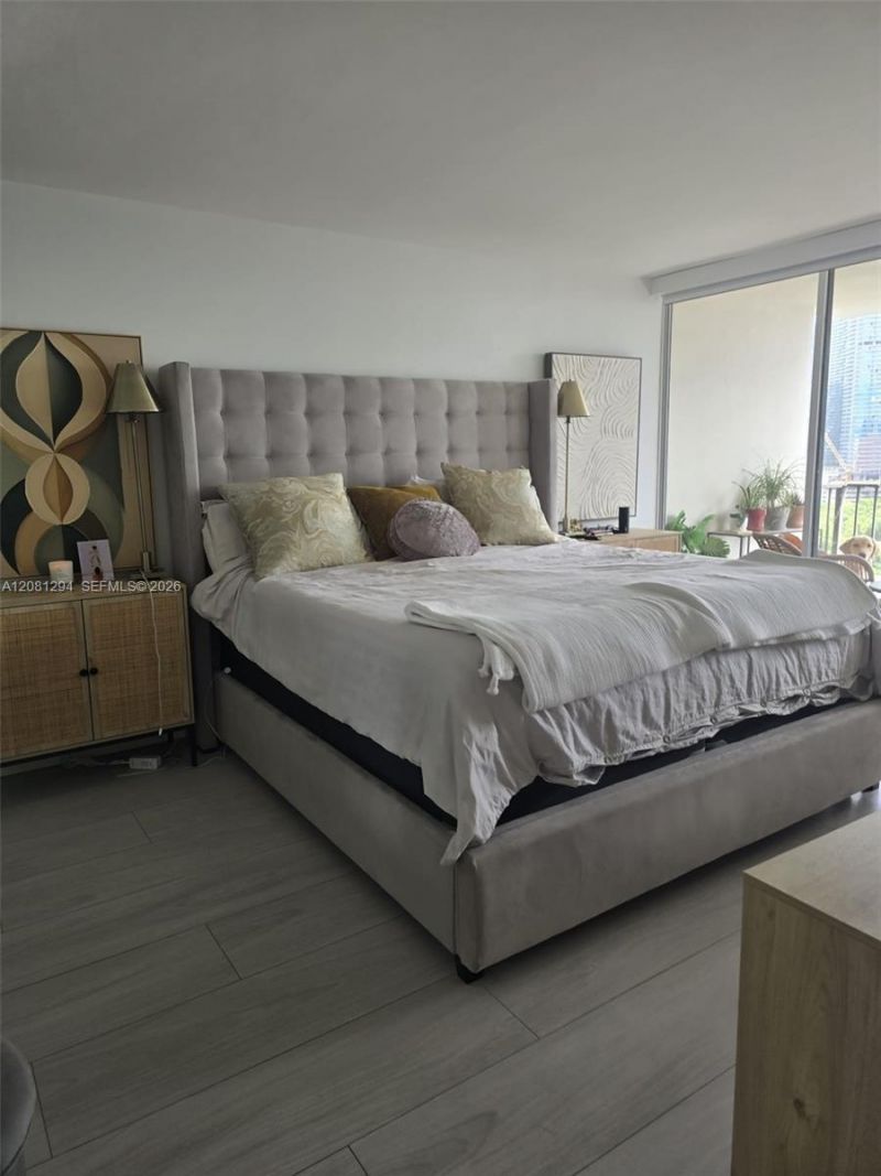 1901 Brickell Ave , Unit B2110, Miami, FL 33129 Photo