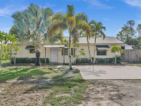 5088 2nd Rd , Lake Worth, FL 33467