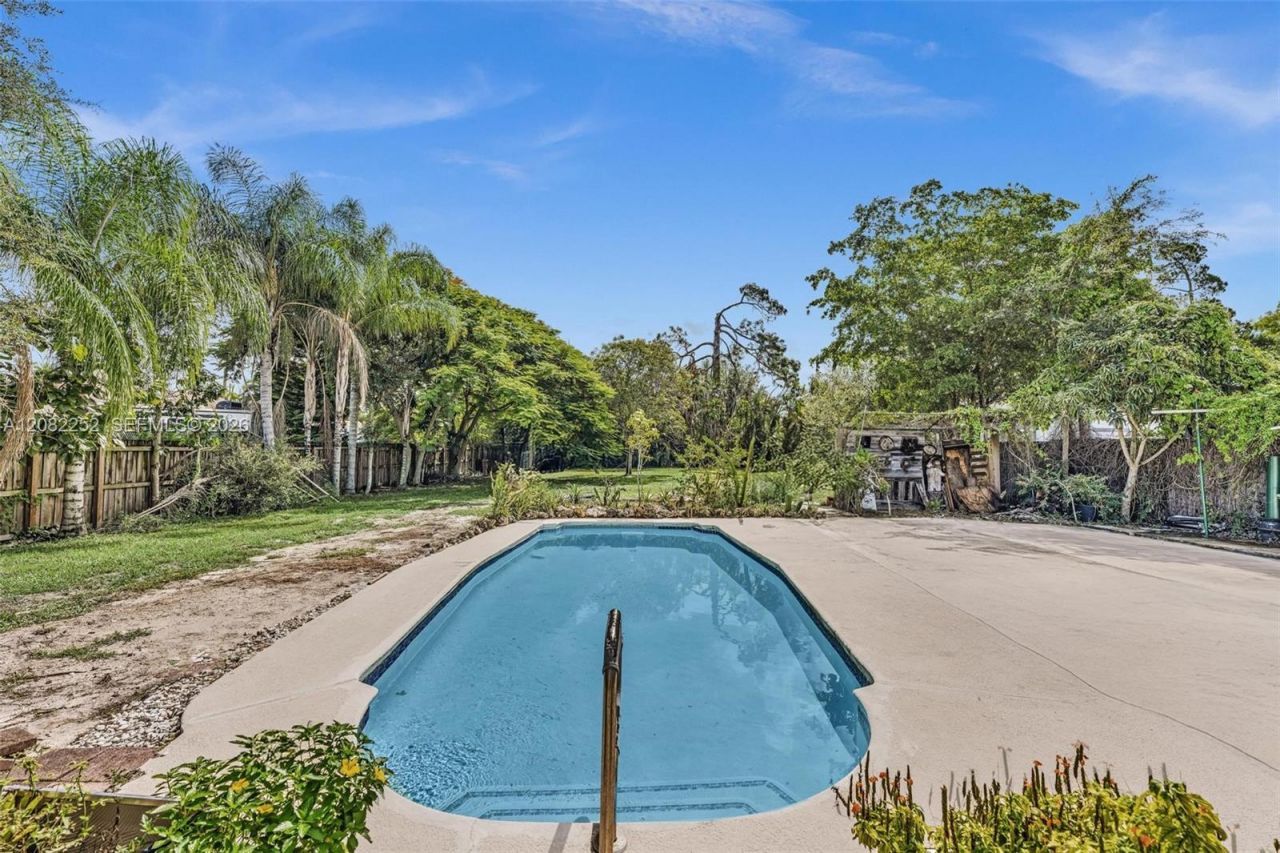 5088 2nd Rd , Lake Worth, FL 33467 Photo