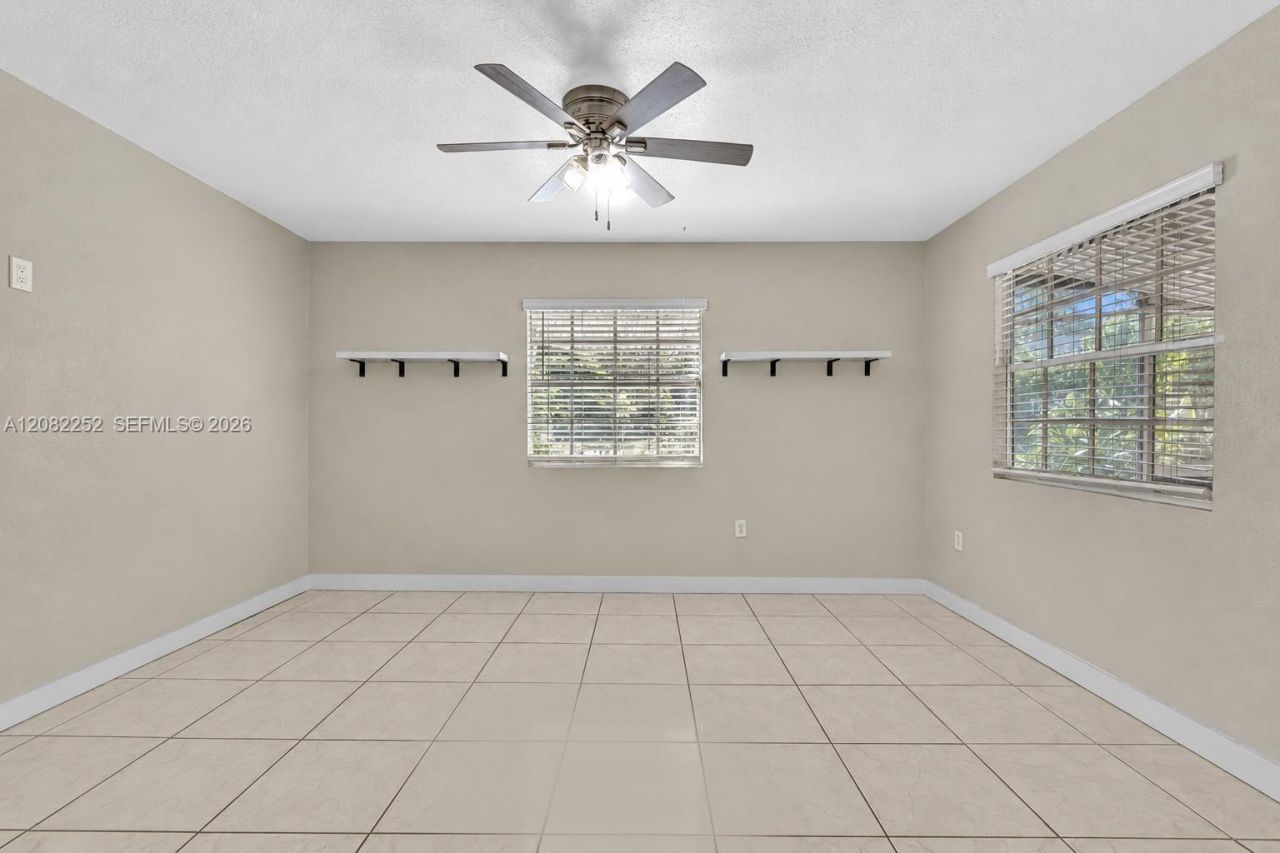 5088 2nd Rd , Lake Worth, FL 33467 Photo