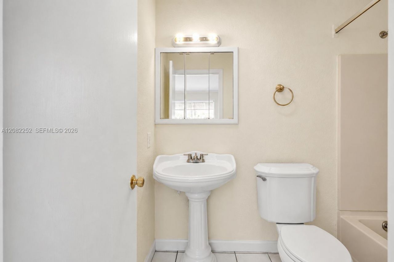 5088 2nd Rd , Lake Worth, FL 33467 Photo
