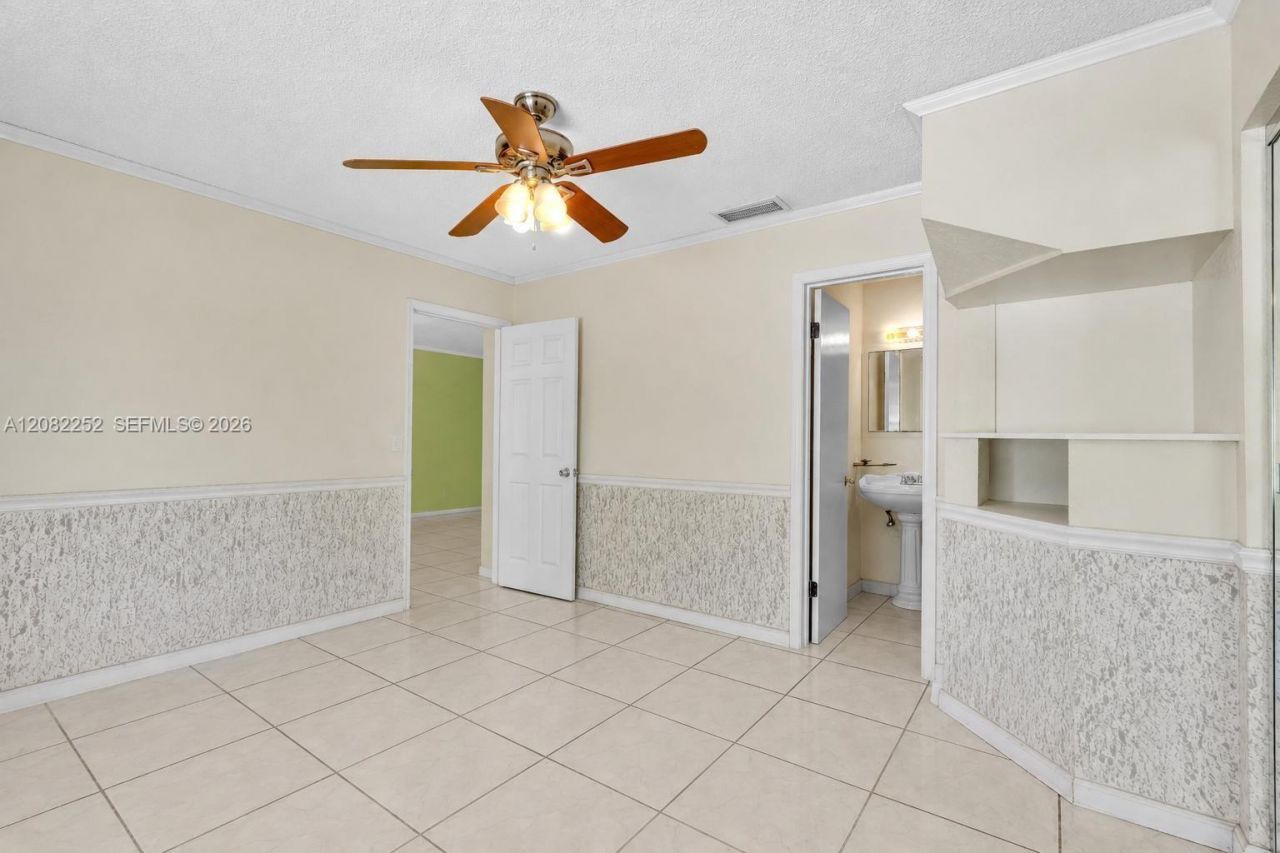 5088 2nd Rd , Lake Worth, FL 33467 Photo