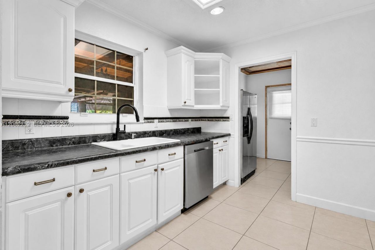 5088 2nd Rd , Lake Worth, FL 33467 Photo