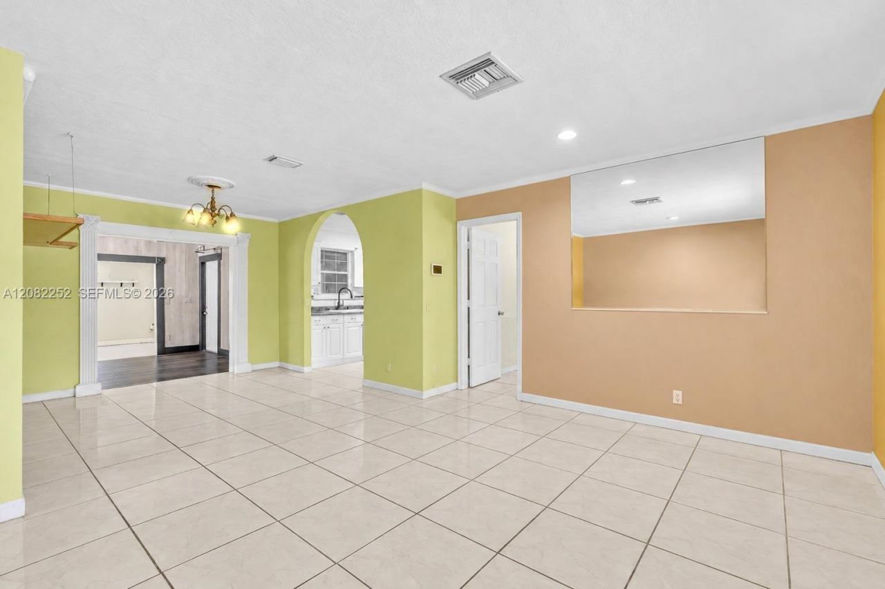 5088 2nd Rd , Lake Worth, FL 33467 Photo