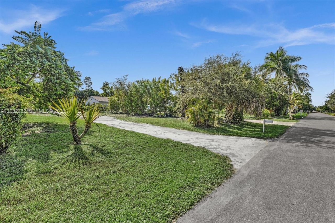 5088 2nd Rd , Lake Worth, FL 33467 Photo