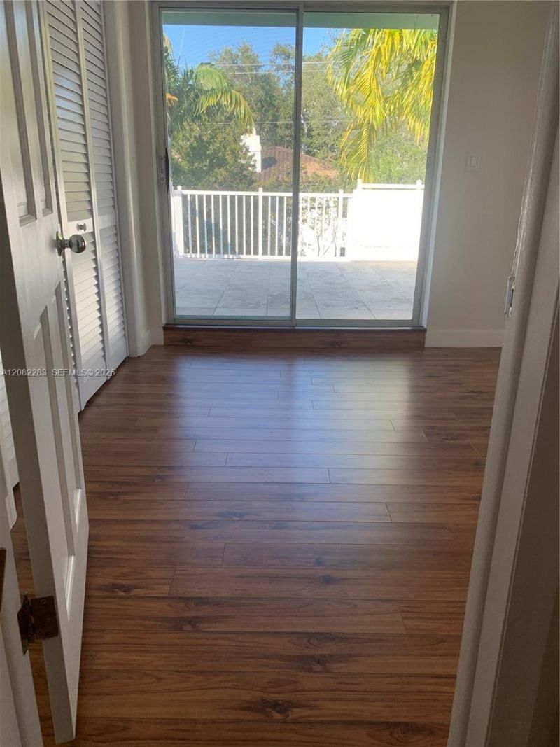 3203 Mary St , Unit 4, Miami, FL 33133 Photo