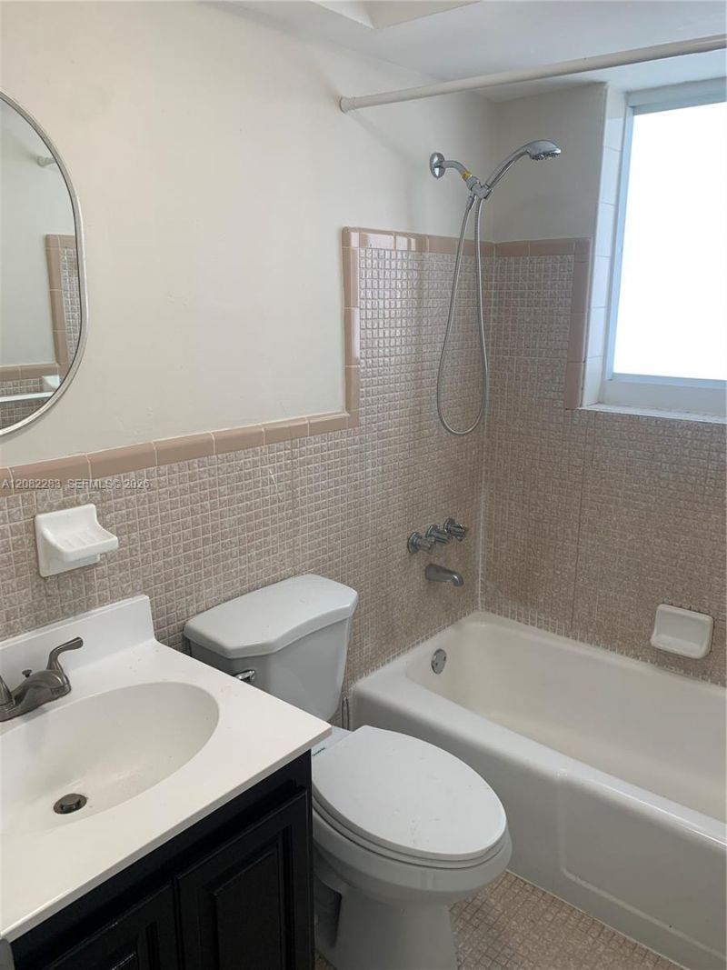 3203 Mary St , Unit 4, Miami, FL 33133 Photo