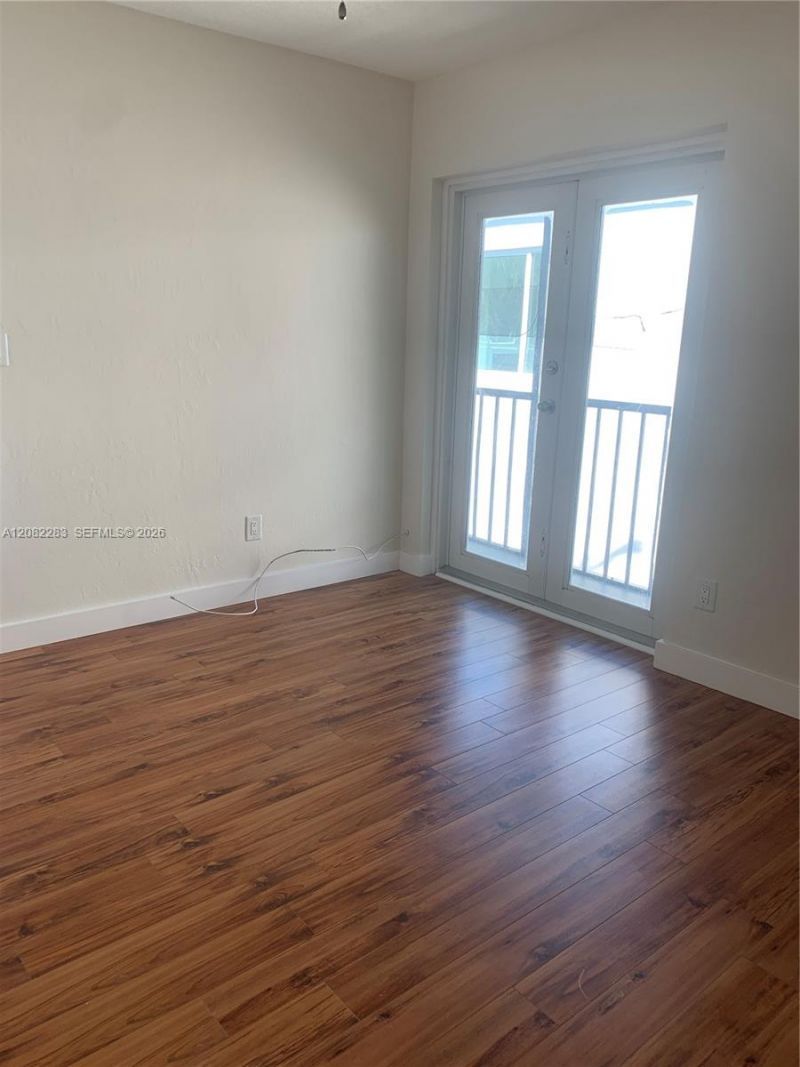 3203 Mary St , Unit 4, Miami, FL 33133 Photo