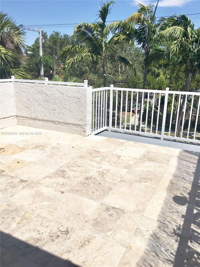 3203 Mary St , Unit 4, Miami, FL 33133 Photo