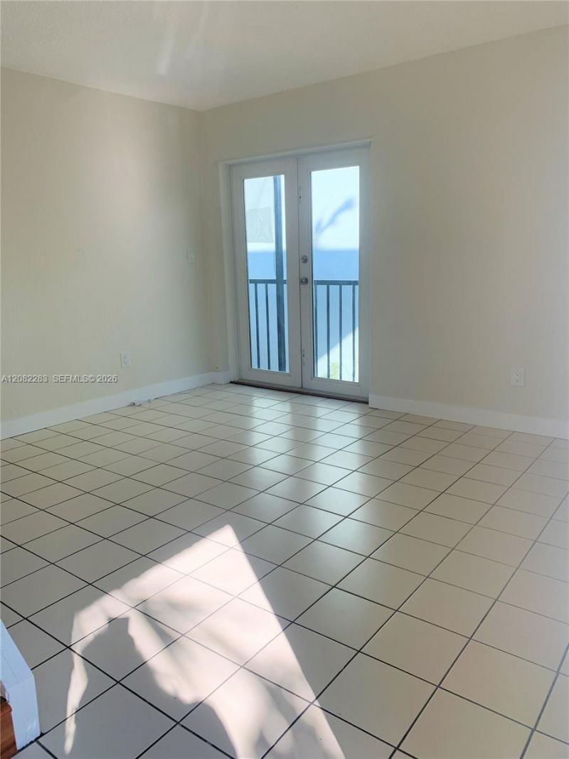 3203 Mary St , Unit 4, Miami, FL 33133 Photo