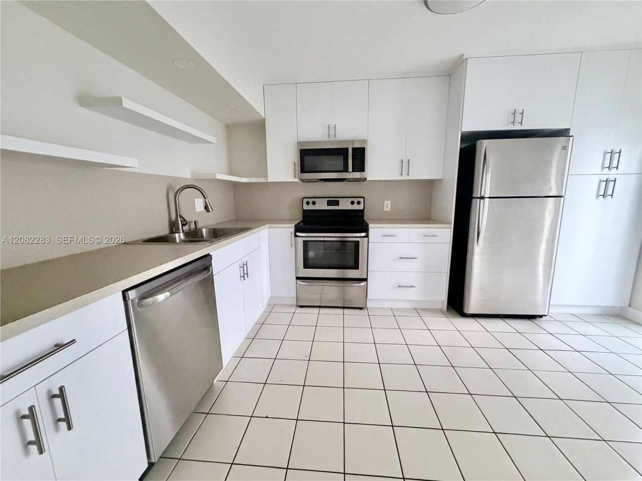 3203 Mary St , Unit 4, Miami, FL 33133 Photo