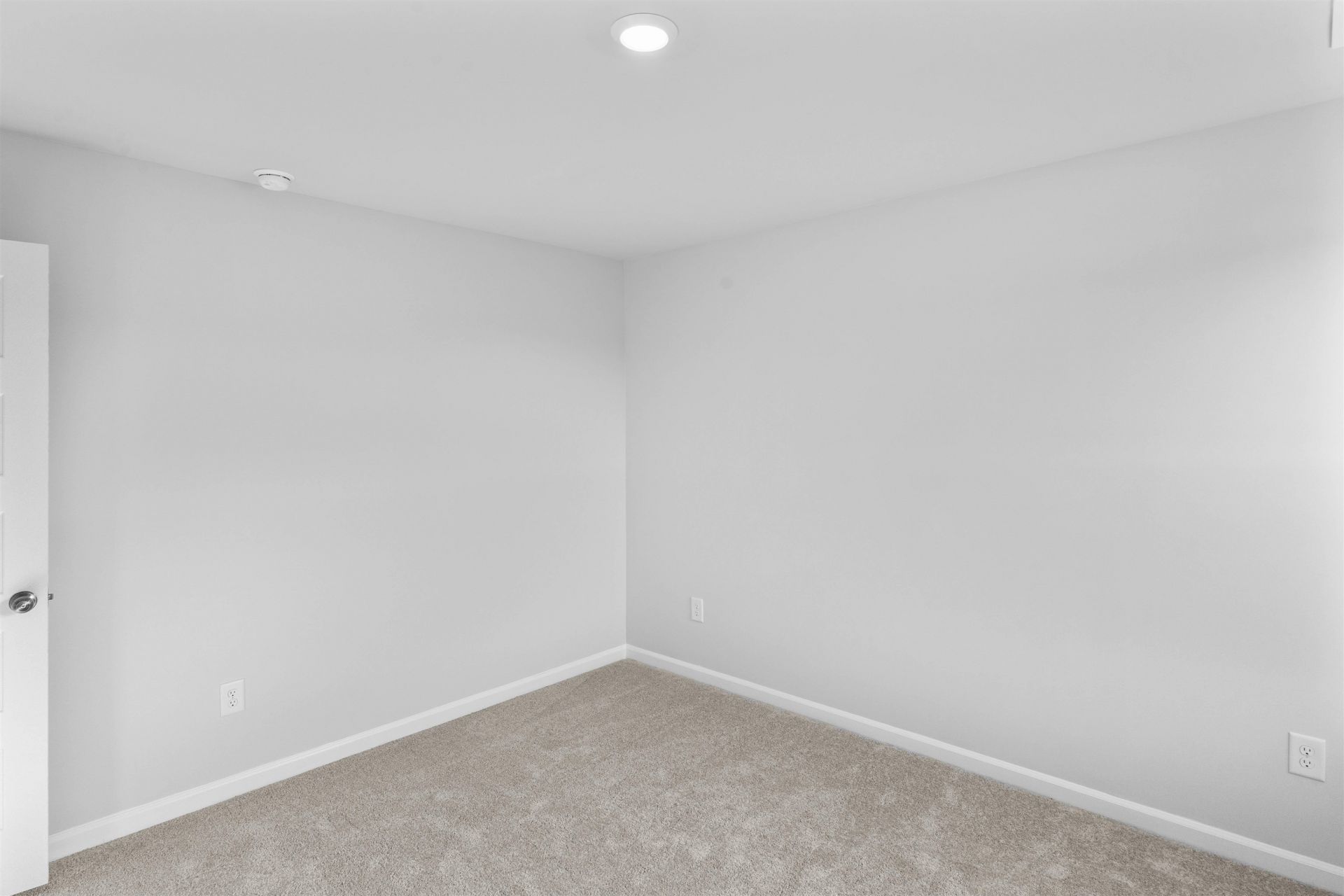 289 Pleasant Valley Dr Photo 11