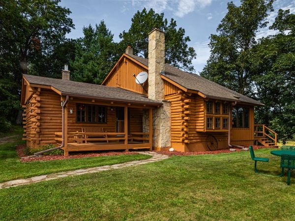 N18227 Sharpe Ln, Gale, WI 54630