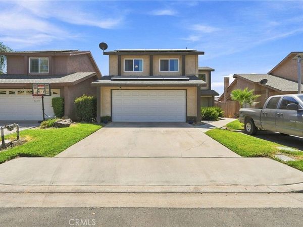 1143 E Ferguson, Visalia, CA 93292