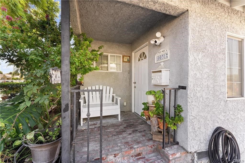 10031 San Antonio, South Gate, CA 90280 Main Photo
