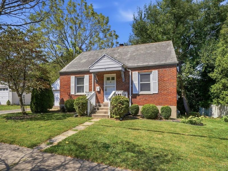 4 Gambier Circle, Greenhills, OH 45218 Photo 2
