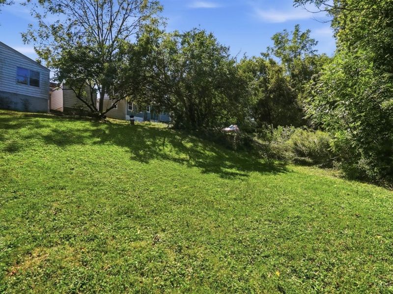 4 Gambier Circle, Greenhills, OH 45218 Photo 42