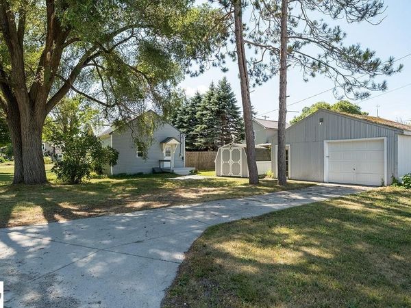 211 Oak, Kalkaska, MI 49646